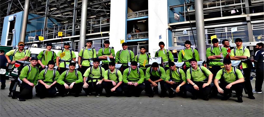 Kompakter Vertrieb von Riegeln oder Give-aways. Wir haben die Kanten abgerundet, um Verletzungsgefahren im dichten Publikum auszuschließen. Praxiserfahrung in Messe Wien Exhibition & Congress Center jedem Detail.