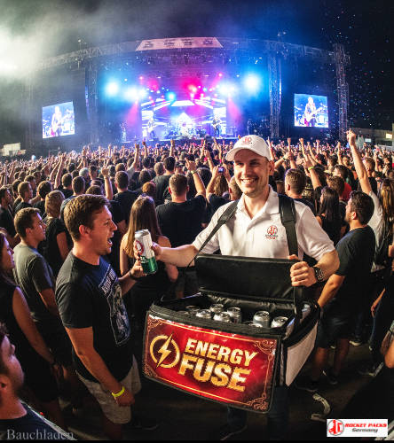 Eis-Bauchladen beim Linzer Musikfest – Outdoor-Event mit direkter Kundeninteraktion