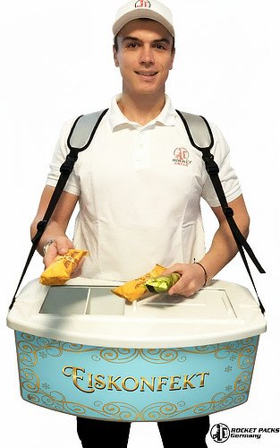 Wer Speiseeis verkauft, darf keine Kälte verlieren; unsere Spezial-Dichtung am Eisbauchladen schließt so bündig ab, dass die Akkus länger halten.