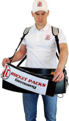 Ergonomisches Vending Tray für professionelle Promoter in Wien; 4-Punkt-Gurtsystem für rückenschonendes Arbeiten bei Live-Marketing Aktionen.