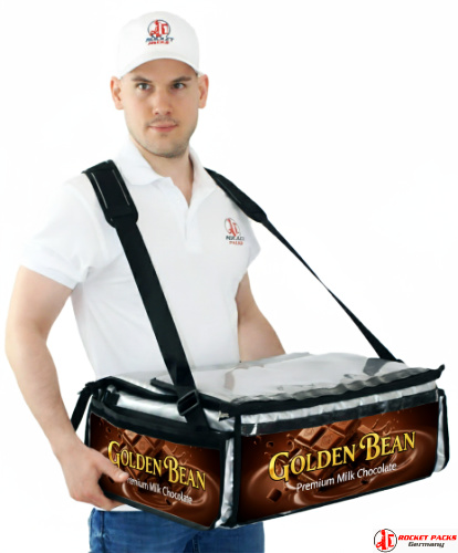 Effektives Sampling-Konzept mit rocketpacks﻿ Bauchladen beim Sommerfest München, inklusive Highlightpräsentation und aktivierendem Shopper Erlebnis.